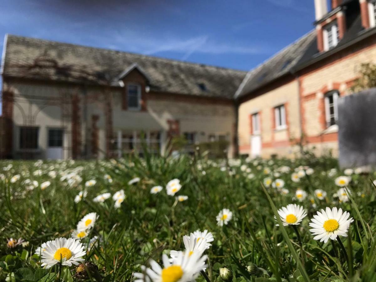 Ferme Du Chateau Monampteuil Exterior photo